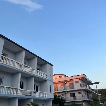 Infinity Konukevi